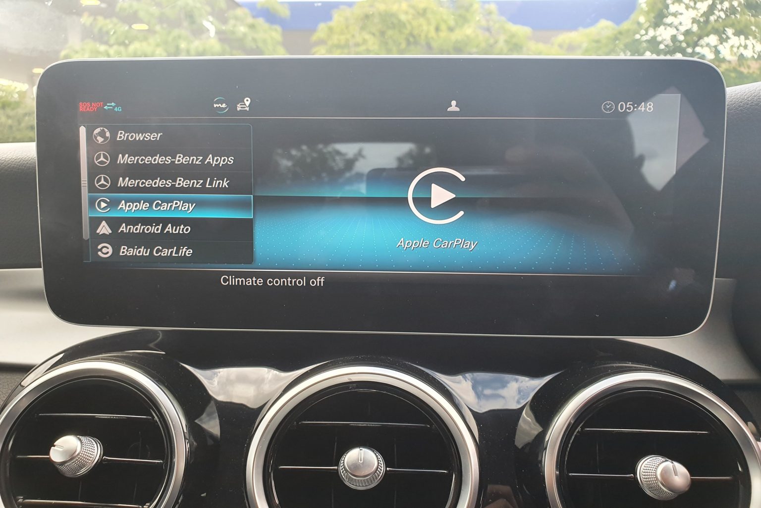 mercedes-benz-original-apple-carplay-vs-uk-auto-retrofits-carplay-mmi